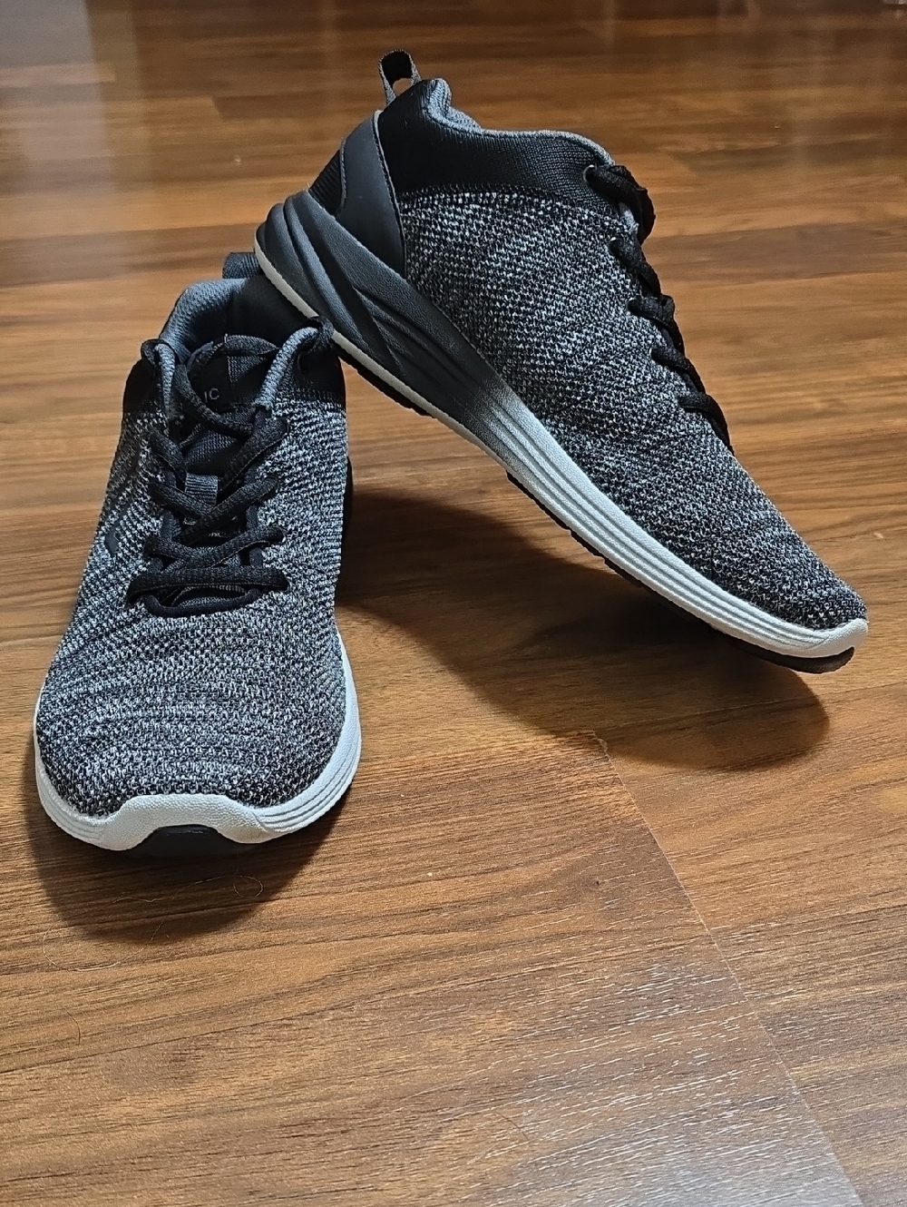 Vionic Adley Black Gray Lace Up Knit Sneakers 335ADLEY Comfort